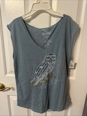 Warner Bros. Harry Potter Slate Blue Hedwig Graphic V-Neck Tank